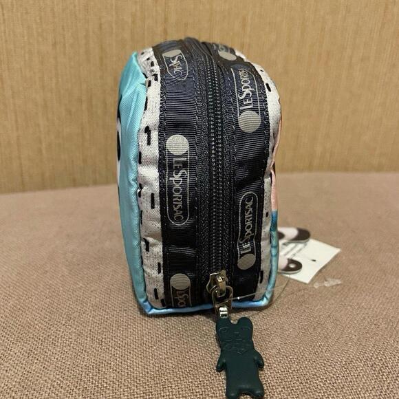 Lesportsac panda square cosmetic bag NWT 6701 - Picture 3 of 4